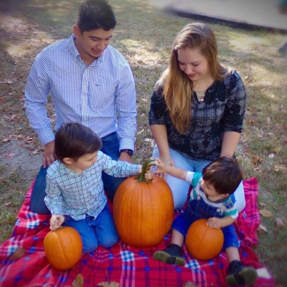 Meet your Posher, Carolyn - Picture 1 of 1